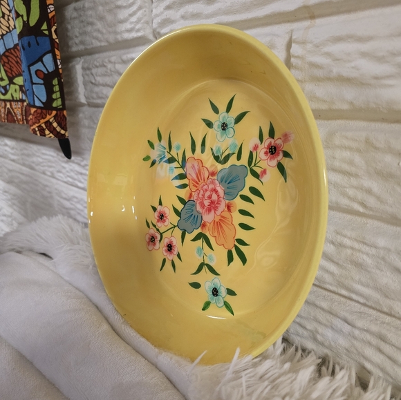 Vintage 60s/70s floral decorative pie tin. - Picture 2 of 6